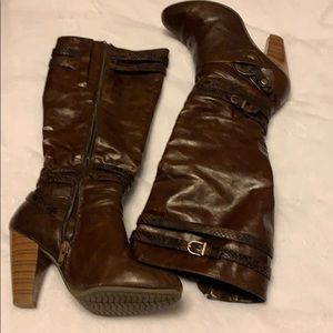 Bass Bordeaux heeled boot